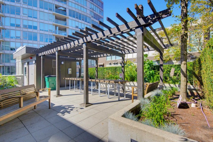 Photo 38 at 211 - 445 W 2nd Avenue, False Creek, Vancouver West
