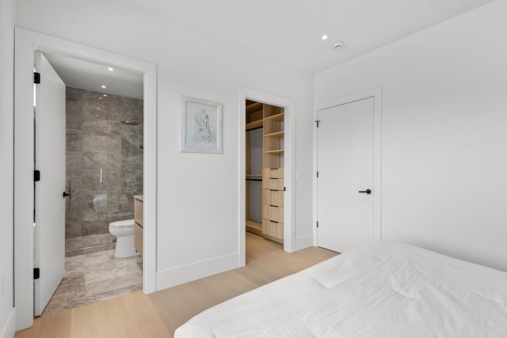 Photo 19 at 2 - 2425 Kitchener Street, Renfrew VE, Vancouver East