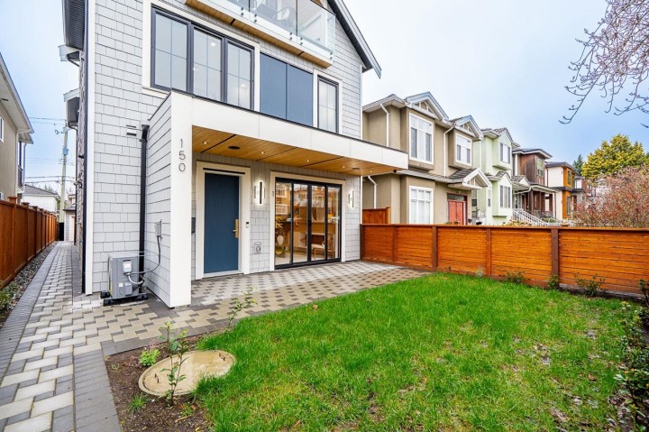 Photo 3 at 1 - 150 E 51st Avenue, South Vancouver, Vancouver East
