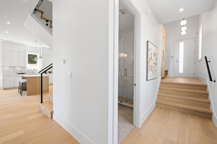 Photo 6 at B - 4258 Sophia Street, Main, Vancouver East