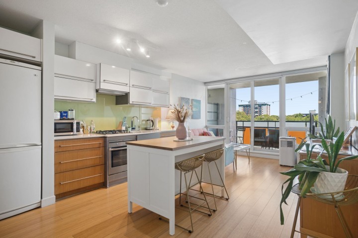 Photo 1 at 709 - 718 Main Street, Strathcona, Vancouver East