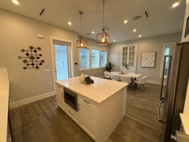 Photo 6 at 3345 Parker Street, Renfrew VE, Vancouver East