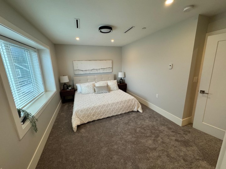 Photo 9 at 3345 Parker Street, Renfrew VE, Vancouver East