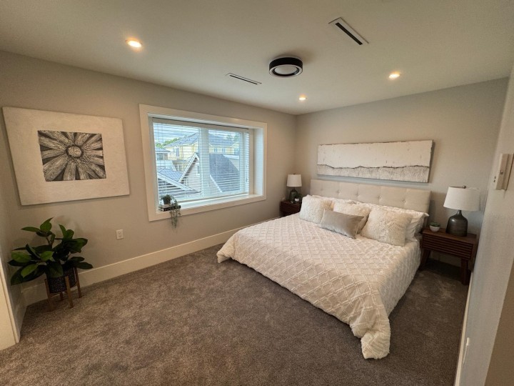 Photo 8 at 3345 Parker Street, Renfrew VE, Vancouver East