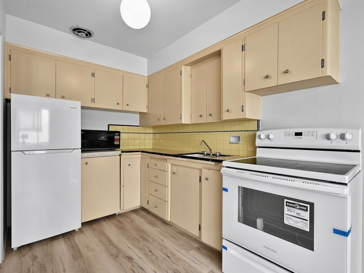 Photo 12 at 105 - 1879 Barclay Street, West End VW, Vancouver West
