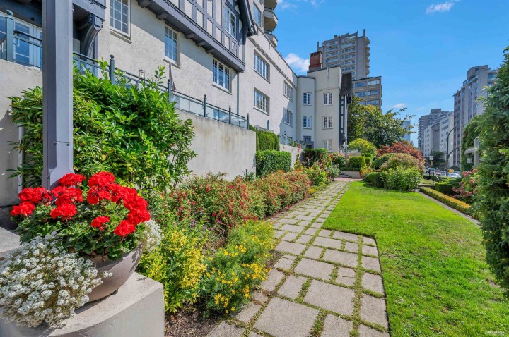 Photo 35 at 209 - 1311 Beach Avenue, West End VW, Vancouver West
