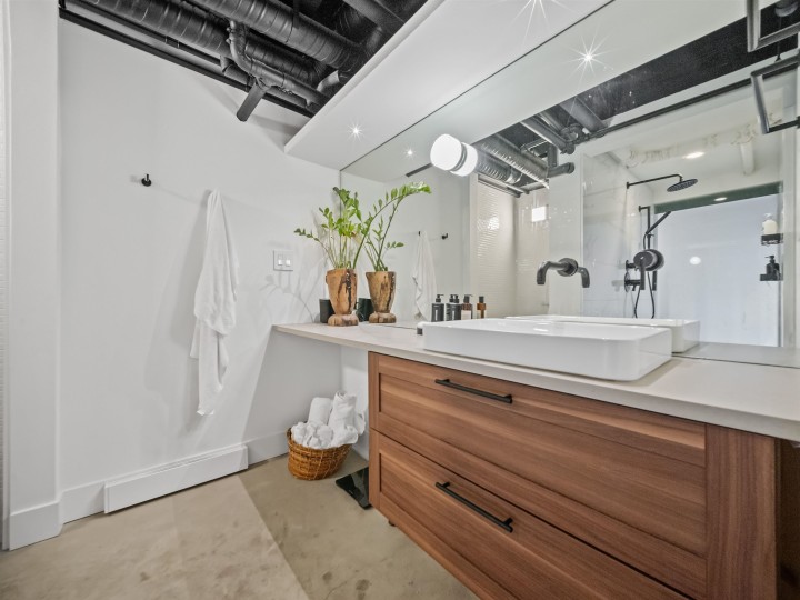 Photo 17 at 47 E Cordova Street, Downtown VE, Vancouver East