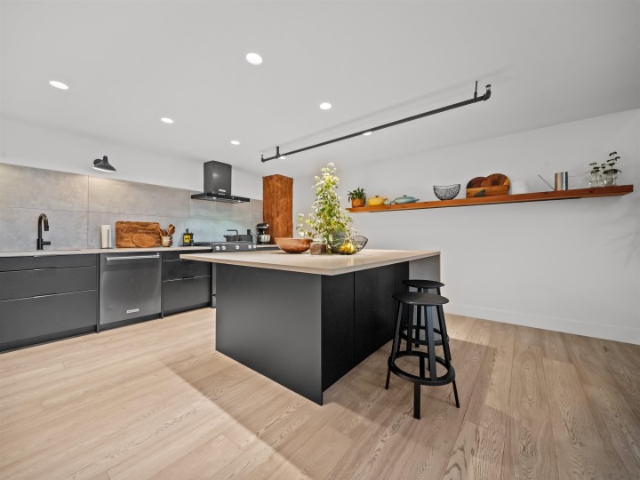 Photo 9 at 47 E Cordova Street, Downtown VE, Vancouver East