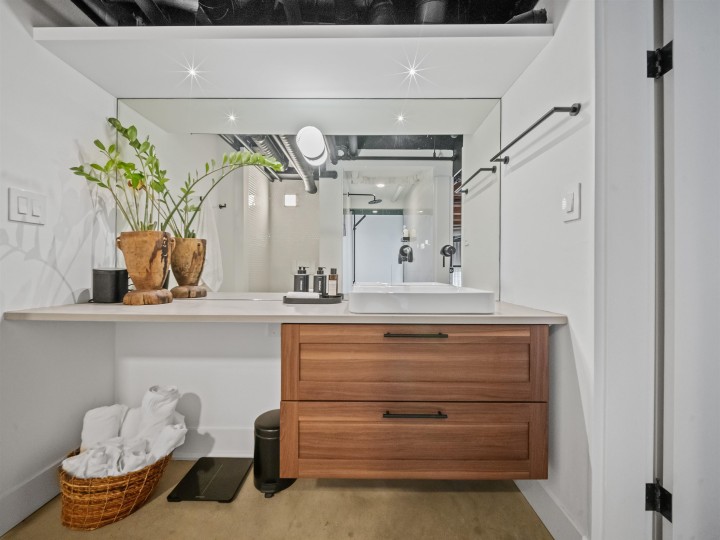 Photo 18 at 47 E Cordova Street, Downtown VE, Vancouver East