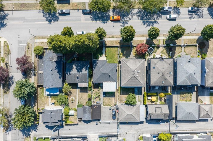 Photo 23 at 2873 E 54th Avenue, Killarney VE, Vancouver East