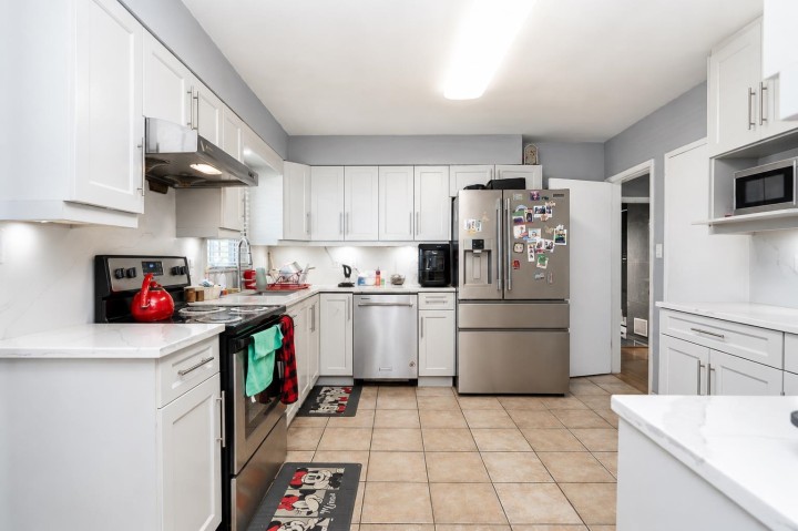 Photo 7 at 2873 E 54th Avenue, Killarney VE, Vancouver East