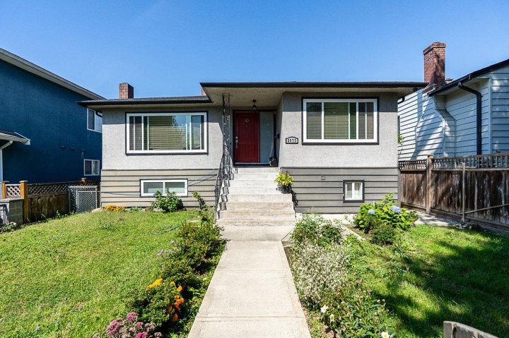 Photo 1 at 2873 E 54th Avenue, Killarney VE, Vancouver East