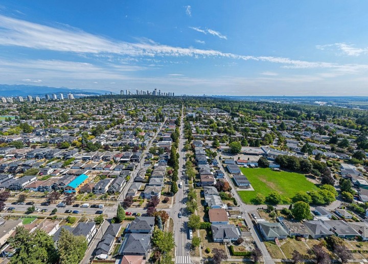 Photo 31 at 2873 E 54th Avenue, Killarney VE, Vancouver East