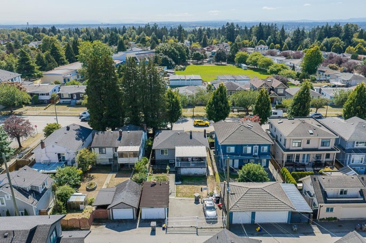 Photo 21 at 2873 E 54th Avenue, Killarney VE, Vancouver East