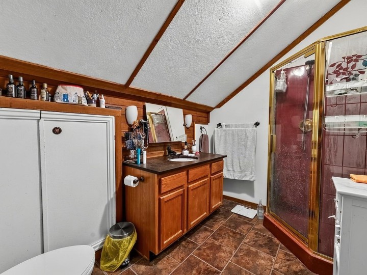 Photo 18 at 2521 Kitchener Street, Renfrew VE, Vancouver East