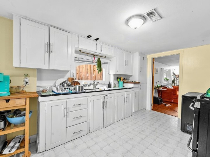 Photo 21 at 2521 Kitchener Street, Renfrew VE, Vancouver East