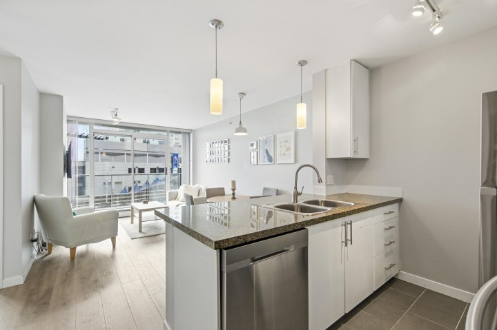 Photo 3 at 903 - 688 Abbott Street, Downtown VW, Vancouver West