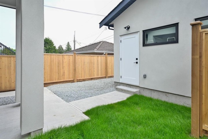 Photo 20 at 1 - 4874 Lanark Street, Knight, Vancouver East