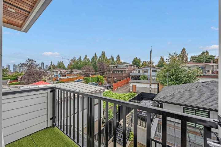 Photo 23 at 3180 Graveley Street, Renfrew VE, Vancouver East
