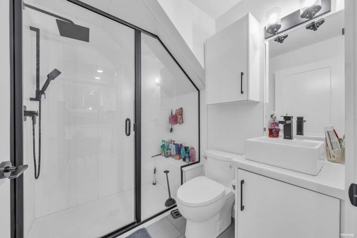 Photo 33 at 3180 Graveley Street, Renfrew VE, Vancouver East