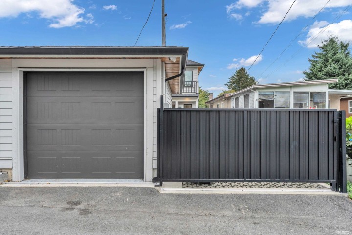 Photo 39 at 3180 Graveley Street, Renfrew VE, Vancouver East