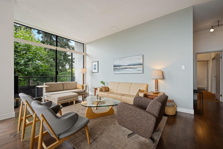 Photo 10 at 114 - 1420 Duchess Avenue, Ambleside, West Vancouver