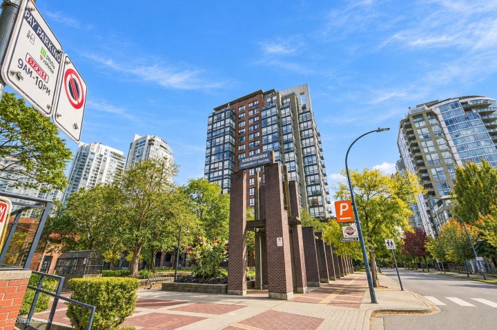 Photo 27 at 17D - 139 Drake Street, Yaletown, Vancouver West