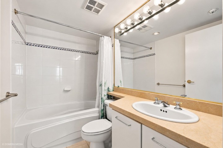 Photo 17 at 17D - 139 Drake Street, Yaletown, Vancouver West