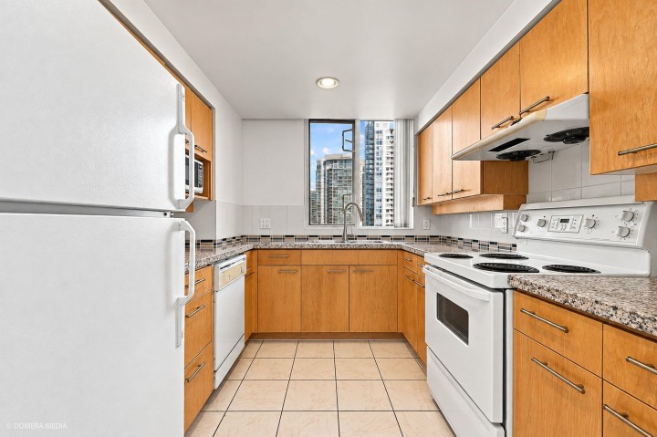 Photo 12 at 17D - 139 Drake Street, Yaletown, Vancouver West