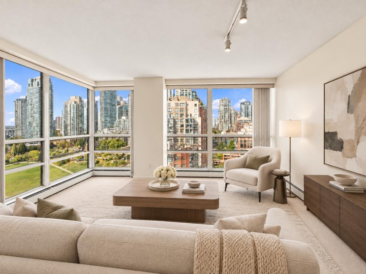 Photo 4 at 17D - 139 Drake Street, Yaletown, Vancouver West