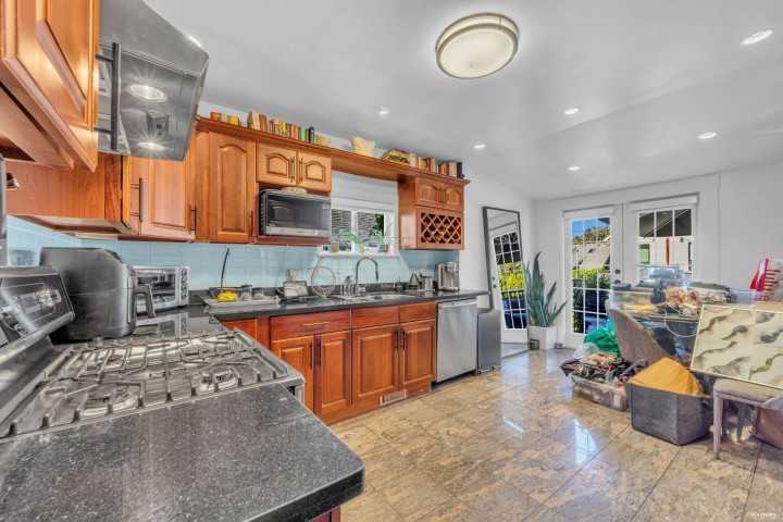 Photo 27 at 2317 Graveley Street, Grandview Woodland, Vancouver East