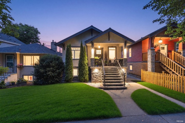 Photo 2 at 2317 Graveley Street, Grandview Woodland, Vancouver East
