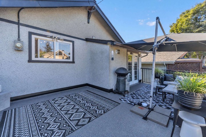 Photo 10 at 2317 Graveley Street, Grandview Woodland, Vancouver East