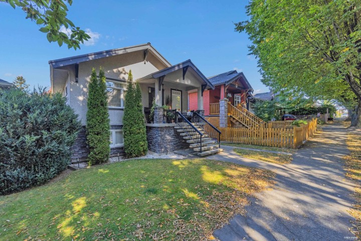 Photo 18 at 2317 Graveley Street, Grandview Woodland, Vancouver East
