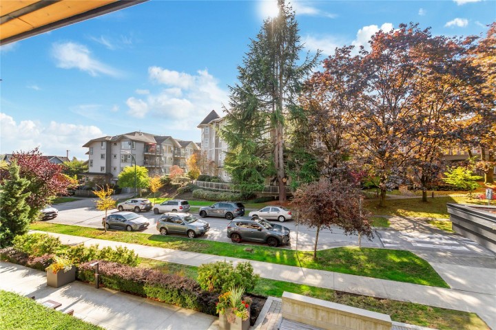 Photo 13 at 206 - 3365 E 4th Avenue, Renfrew VE, Vancouver East