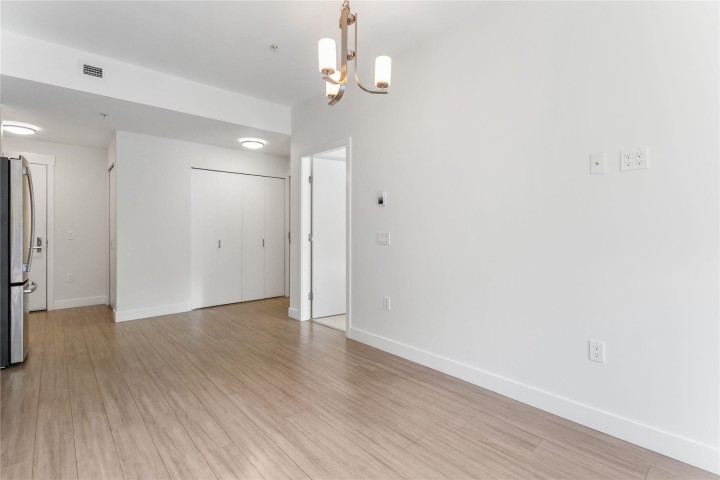 Photo 5 at 206 - 3365 E 4th Avenue, Renfrew VE, Vancouver East