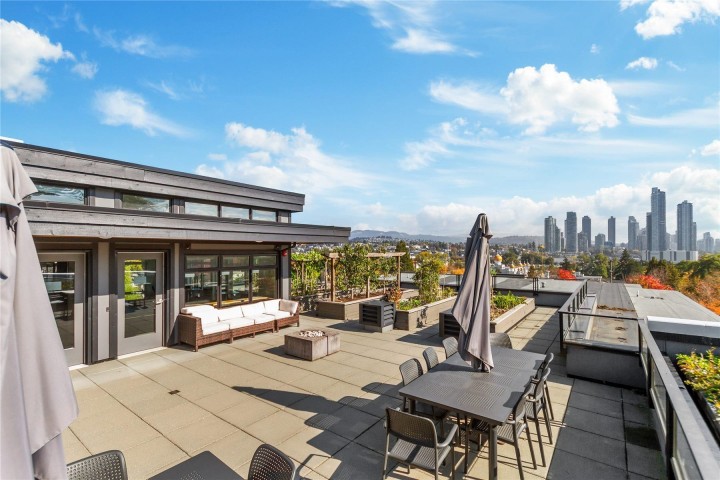 Photo 19 at 206 - 3365 E 4th Avenue, Renfrew VE, Vancouver East