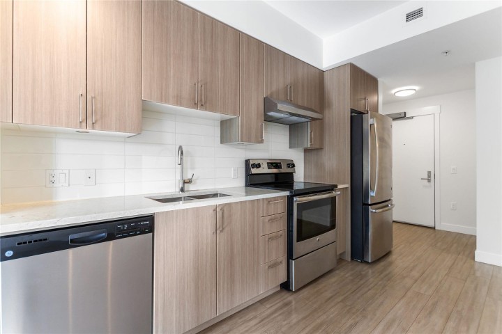 Photo 8 at 206 - 3365 E 4th Avenue, Renfrew VE, Vancouver East
