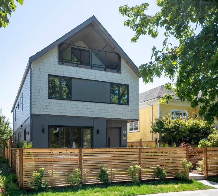 Photo 1 at 1 - 356 E 40th Avenue, Main, Vancouver East