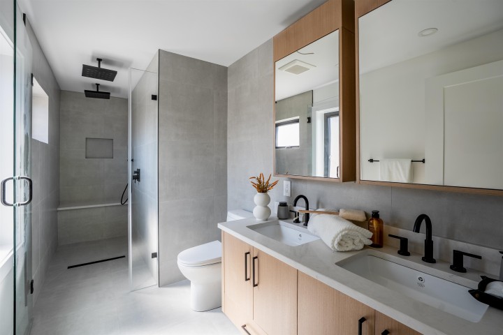 Photo 15 at 1 - 356 E 40th Avenue, Main, Vancouver East