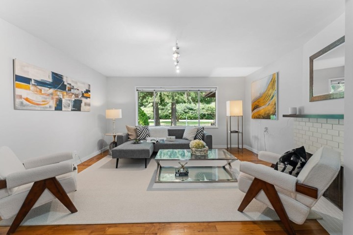 Photo 6 at 5670 Kullahun Drive, University VW, Vancouver West