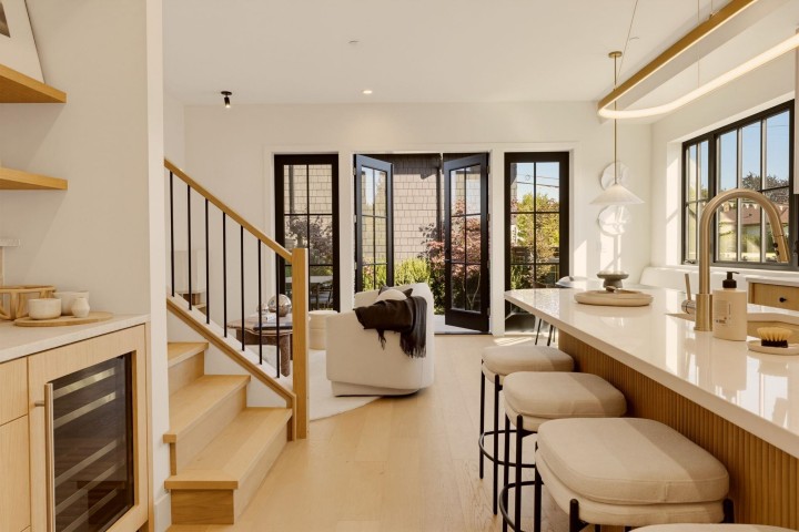Photo 8 at 1 - 3185 Vine Street, Kitsilano, Vancouver West