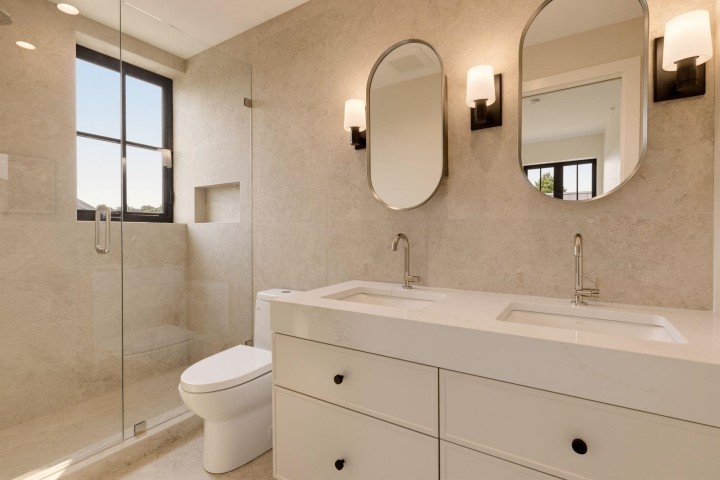 Photo 16 at 2 - 3185 Vine Street, Kitsilano, Vancouver West