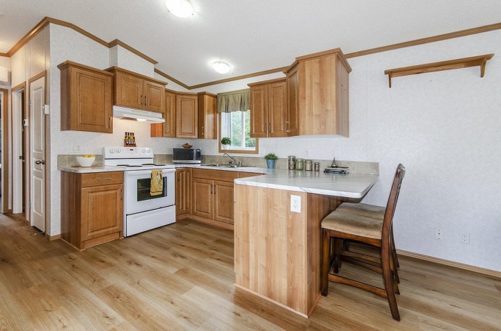 Photo 4 at 222 Tyee Drive, Park Royal, West Vancouver