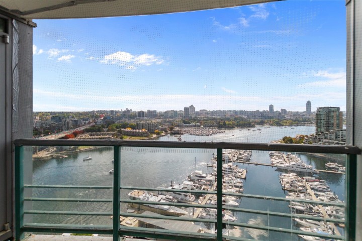 Photo 14 at 2306 - 1033 Marinaside Crescent, Yaletown, Vancouver West
