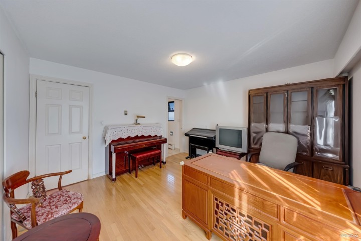 Photo 15 at 3056 E 28th Avenue, Renfrew Heights, Vancouver East