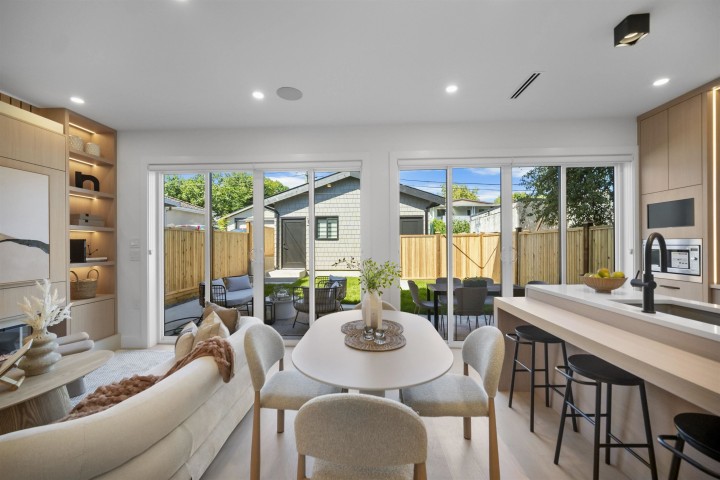Photo 6 at 2 - 5033 Prince Albert Street, Fraser VE, Vancouver East