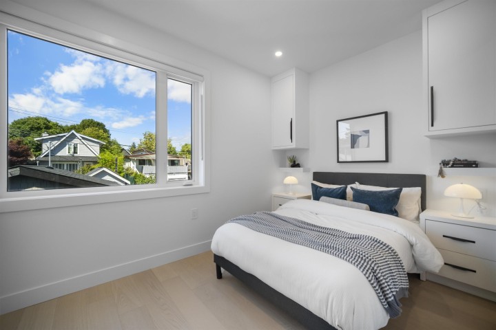 Photo 7 at 2 - 5033 Prince Albert Street, Fraser VE, Vancouver East