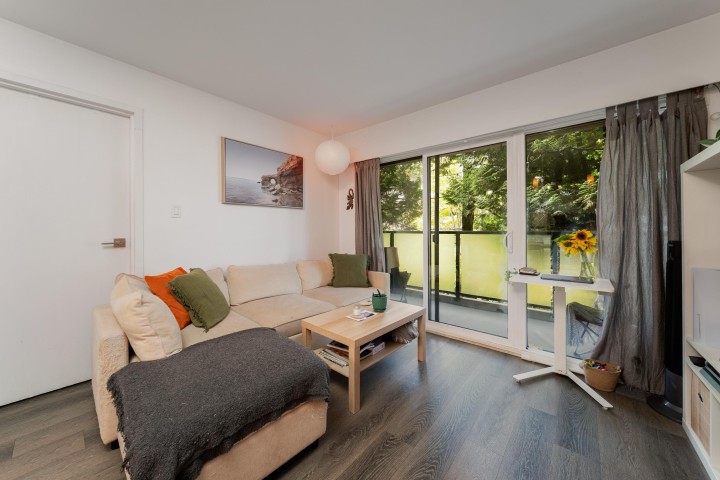 Photo 1 at 201 - 1425 Cypress Street, Kitsilano, Vancouver West