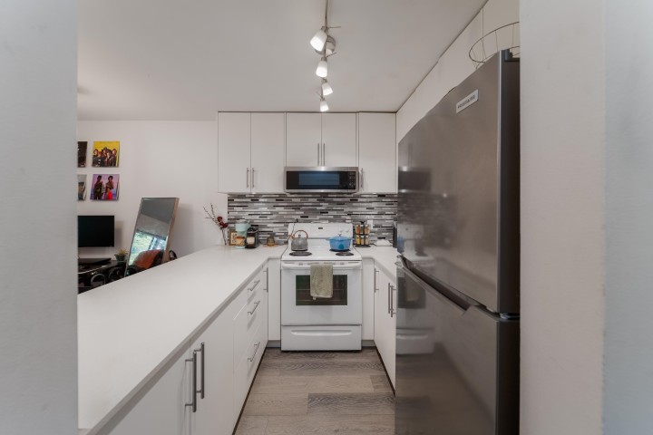 Photo 8 at 201 - 1425 Cypress Street, Kitsilano, Vancouver West